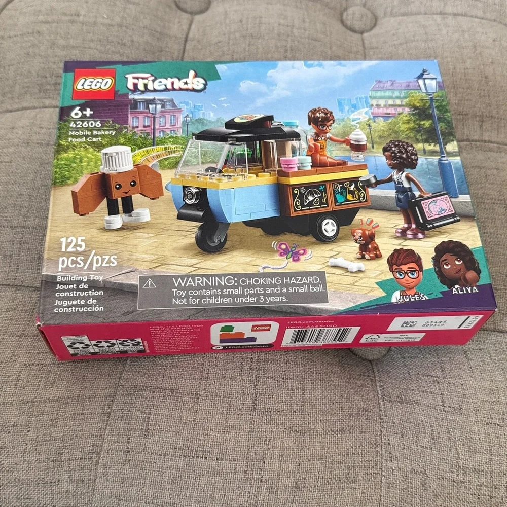 NEW. LEGO Friends Mobile Ice Cream Cart - 125 pieces.